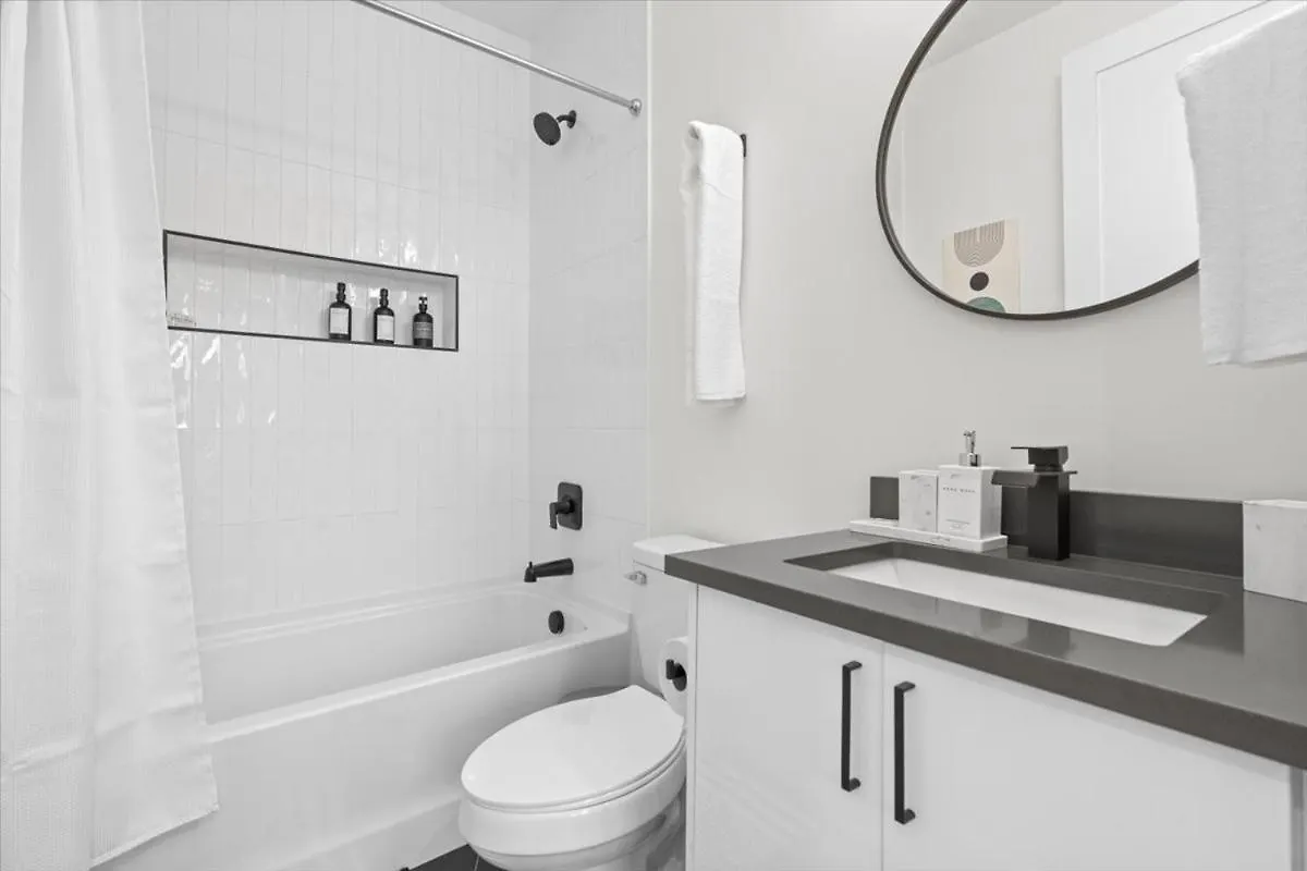 2 Unit Modern Apt Close To Uptown Charlotte